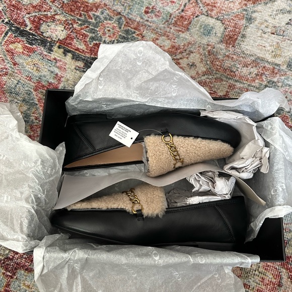NIB Coach “Helena “ Loafer With Sherpa Detail - Picture 10 of 10